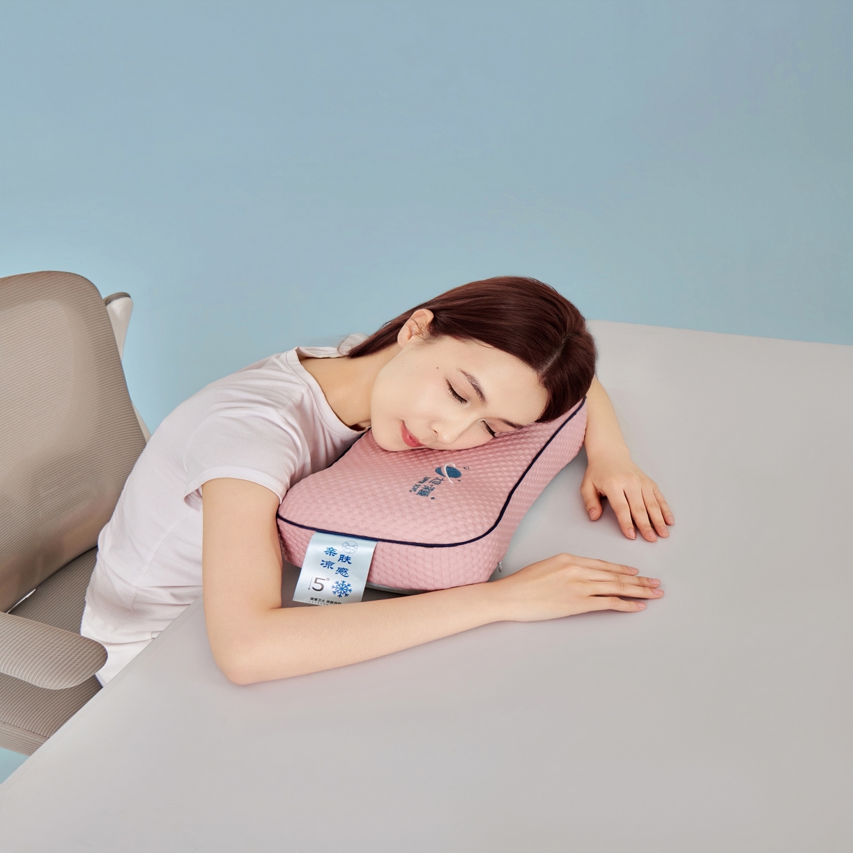 91家纺网 家纺一手货源 找家纺 永旺家纺 2026新款太空凉感记忆枕枕头枕芯 太空午休枕-粉