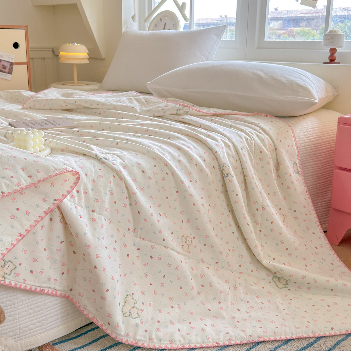 91家纺网 家纺一手货源 找家纺 雅萱家纺 2026新款印花双面全棉棉花夏被 粉樱小狗