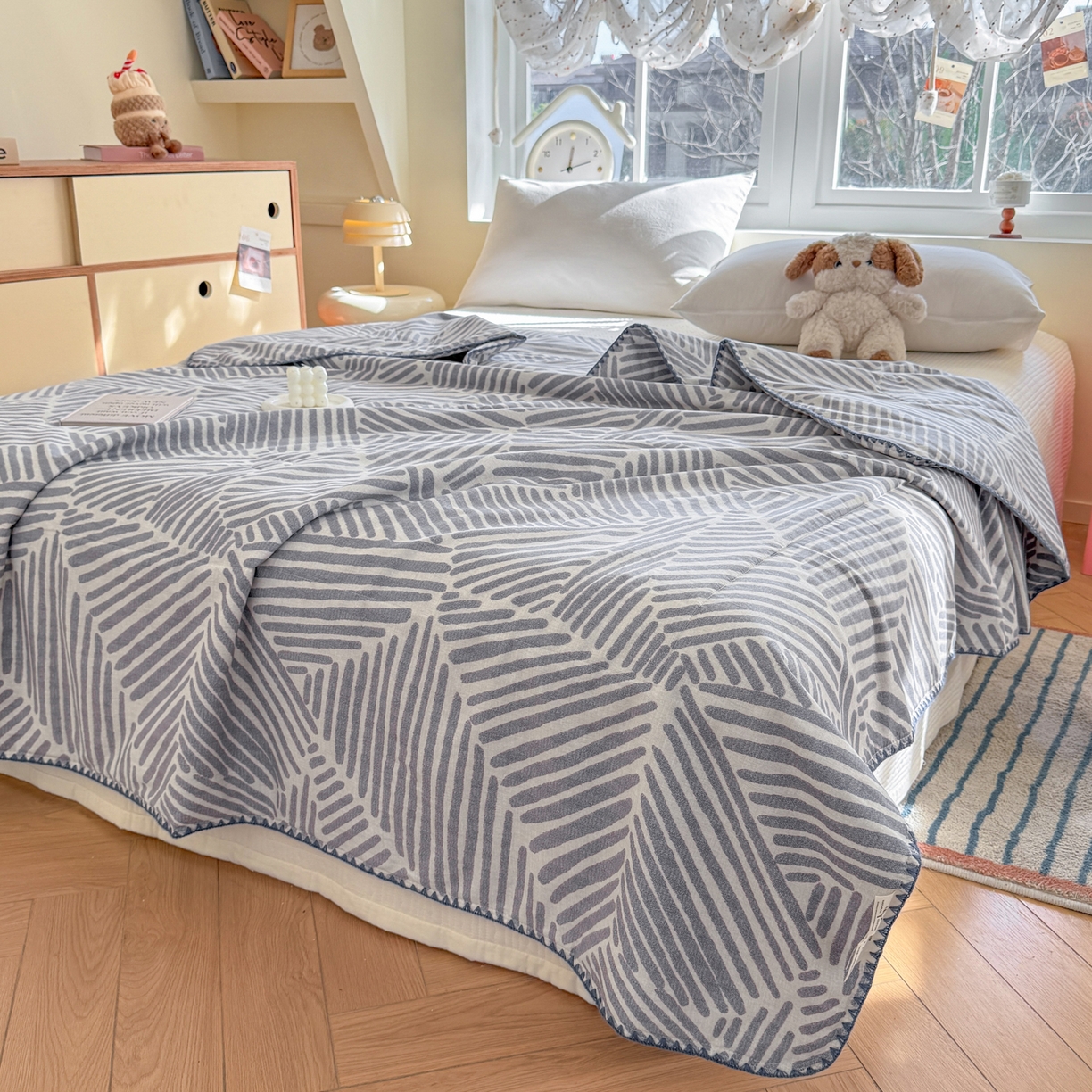 91家纺网 家纺一手货源 找家纺 雅萱家纺 2026新款印花双面全棉棉花夏被 几何波纹