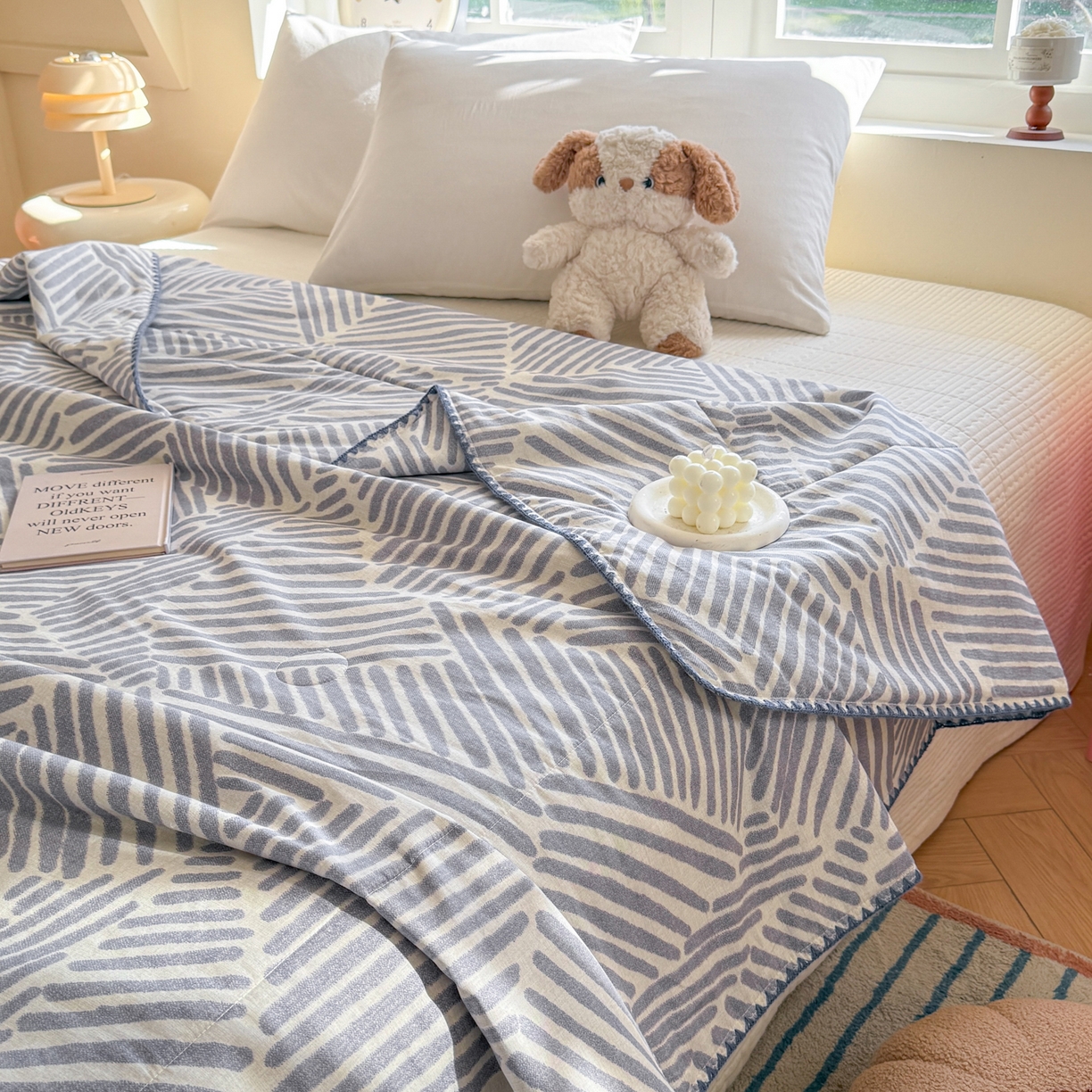 91家纺网 家纺一手货源 找家纺 雅萱家纺 2026新款印花双面全棉棉花夏被 几何波纹