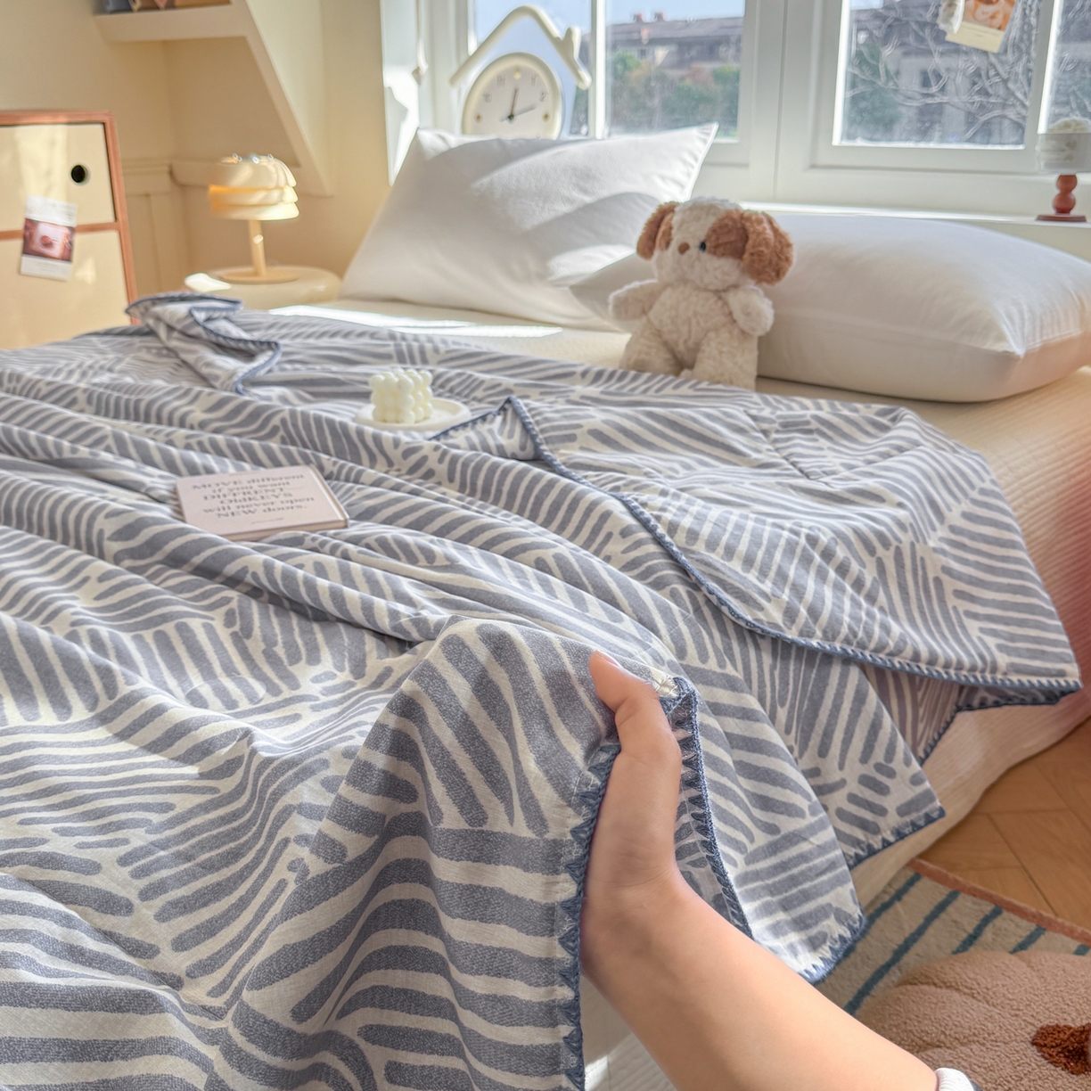 91家纺网 家纺一手货源 找家纺 雅萱家纺 2026新款印花双面全棉棉花夏被 几何波纹