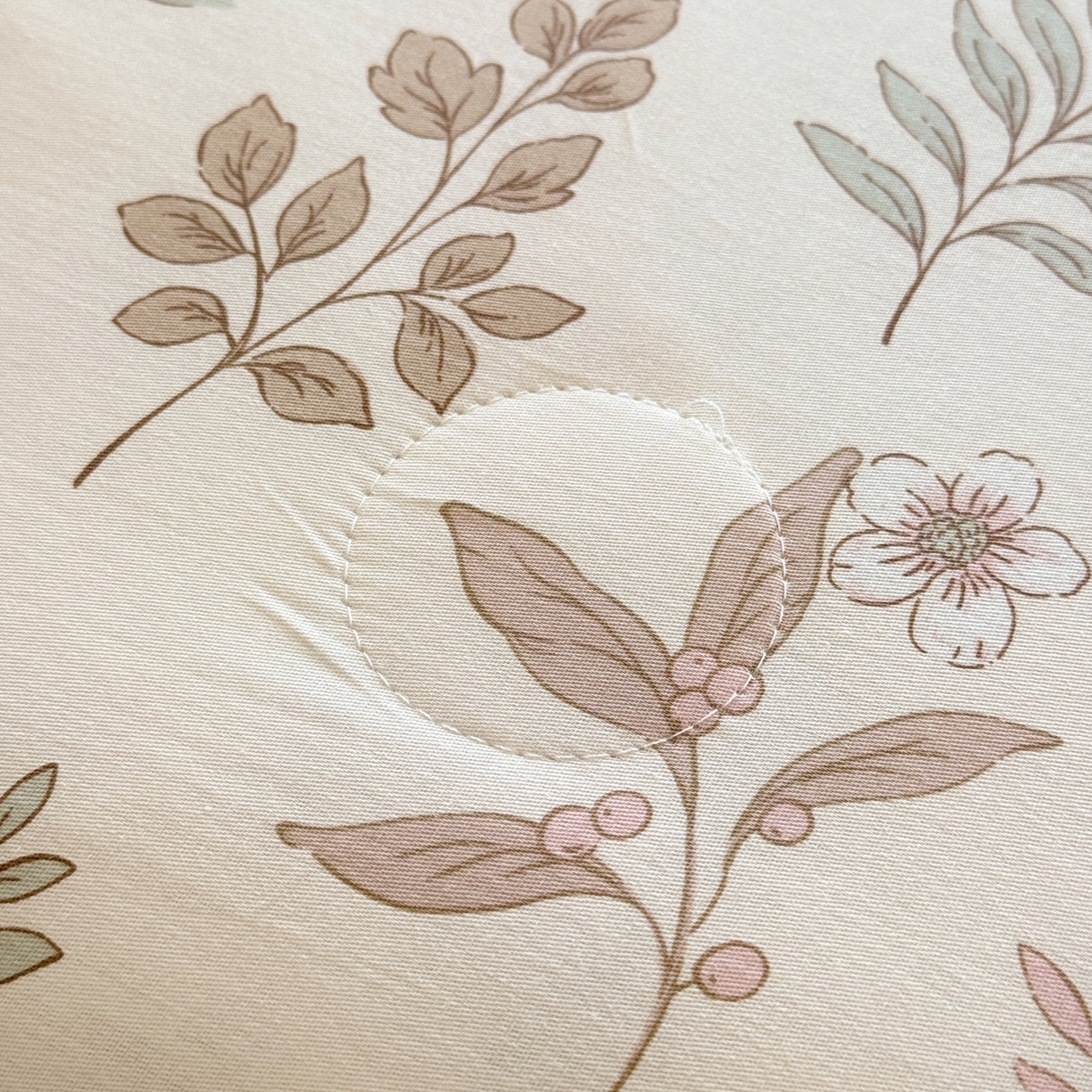 91家纺网 家纺一手货源 找家纺 雅萱家纺 2026新款印花双面全棉棉花夏被 莫兰迪叶语