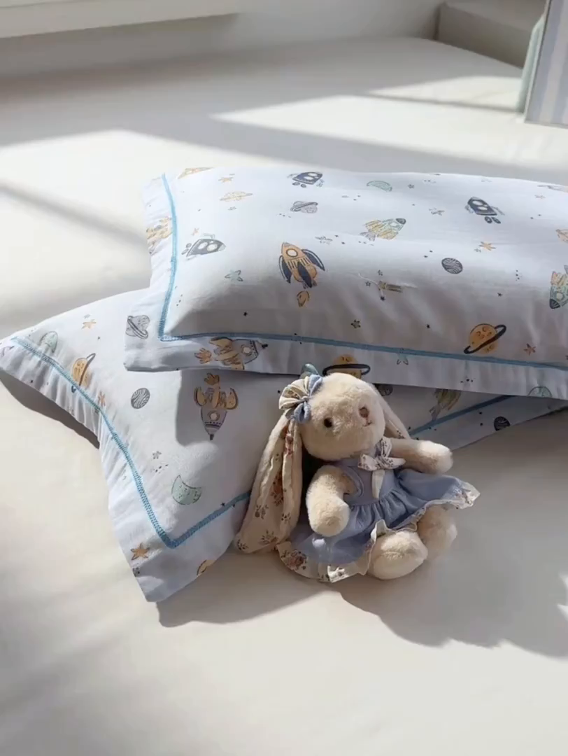 91家纺网 家纺一手货源 找家纺 （总）百寐 2026新款母婴A类双层棉纱枕套婴幼儿卡通宝宝枕套子母信封枕套