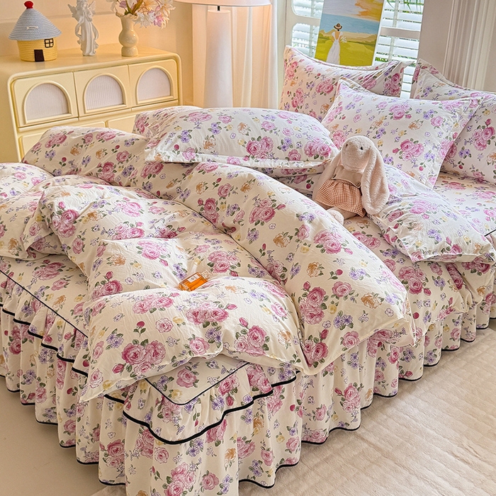 91家纺网 家纺一手货源 找家纺 优家居 2026新款A类水洗棉床裙单件三件套皱皱纱韩版公主风花边床罩直播爆款外贸定制 紫雾花园