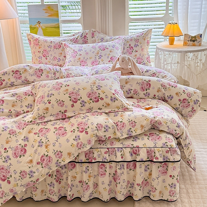 91家纺网 家纺一手货源 找家纺 优家居 2026新款A类水洗棉床裙单件三件套皱皱纱韩版公主风花边床罩直播爆款外贸定制 紫雾花园