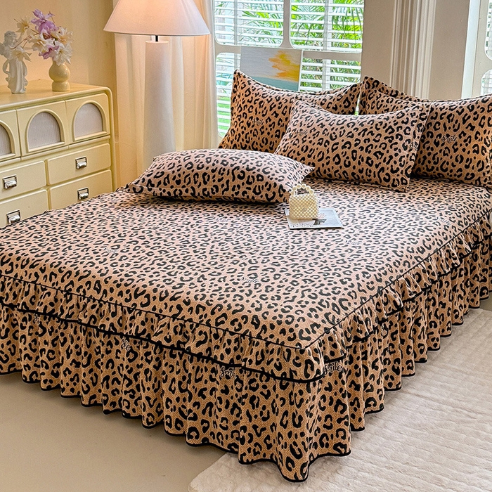 91家纺网 家纺一手货源 找家纺 优家居 2026新款A类水洗棉床裙单件三件套皱皱纱韩版公主风花边床罩直播爆款外贸定制 豹纹-咖