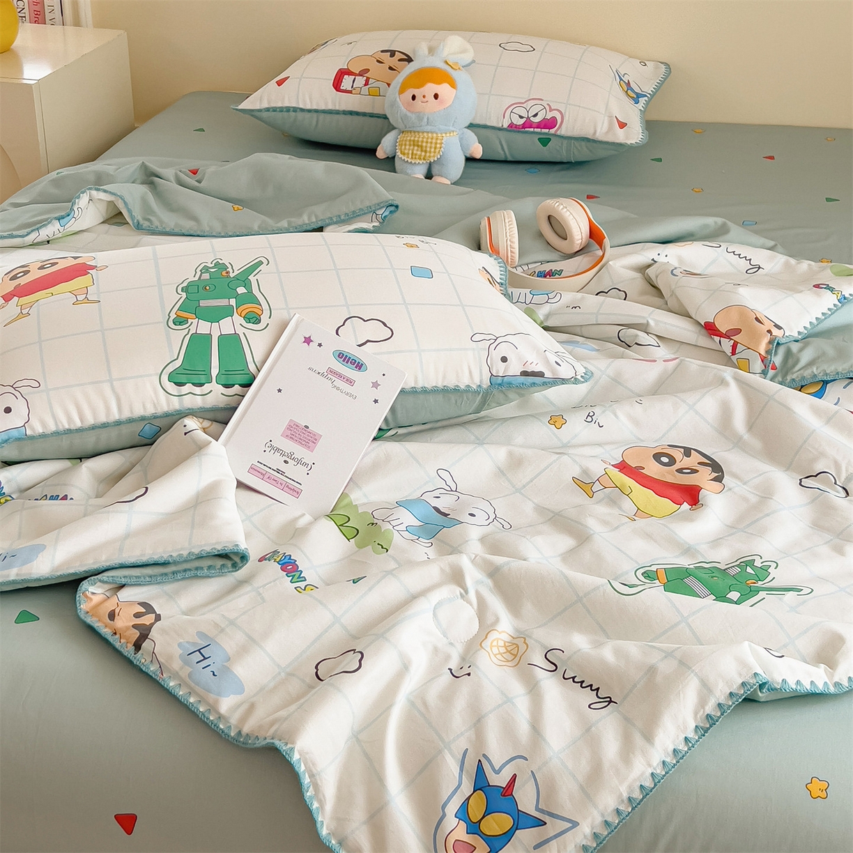 91家纺网 家纺一手货源 找家纺 兄弟坊 2026新款正版授权卡通全棉13370印花夏被夏凉被儿童被 夏被四件套 云朵蜡笔小新