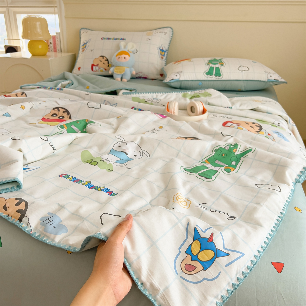 91家纺网 家纺一手货源 找家纺 兄弟坊 2026新款正版授权卡通全棉13370印花夏被夏凉被儿童被 夏被四件套 云朵蜡笔小新