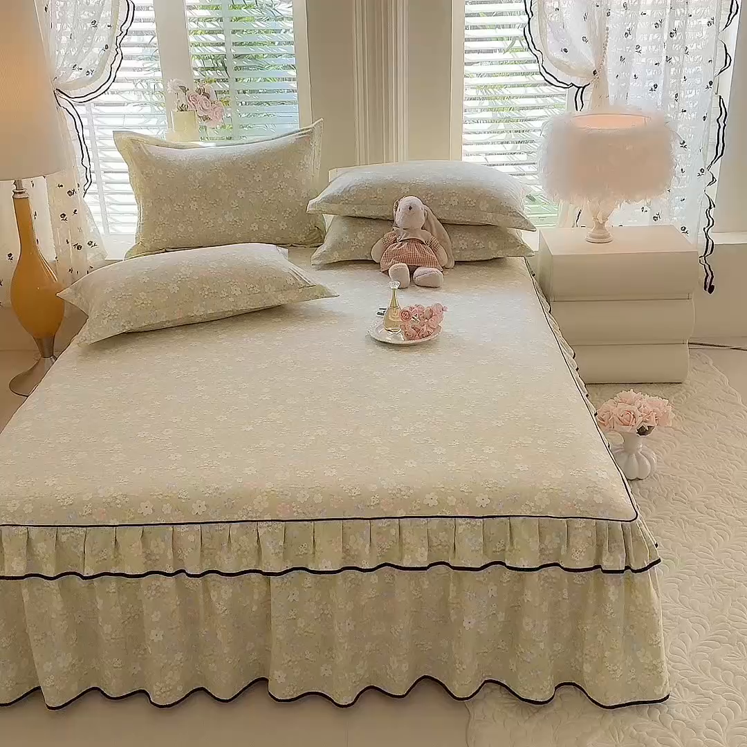91家纺网 家纺一手货源 找家纺 优家居 2026新款A类水洗棉床裙单件三件套皱皱纱韩版公主风花边床罩直播爆款外贸定制 木槿花