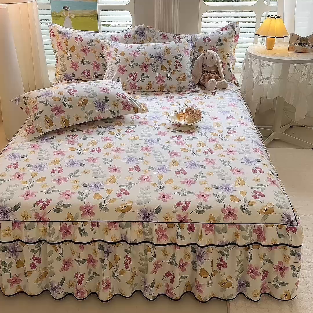 91家纺网 家纺一手货源 找家纺 优家居 2026新款A类水洗棉床裙单件三件套皱皱纱韩版公主风花边床罩直播爆款外贸定制 繁花似锦