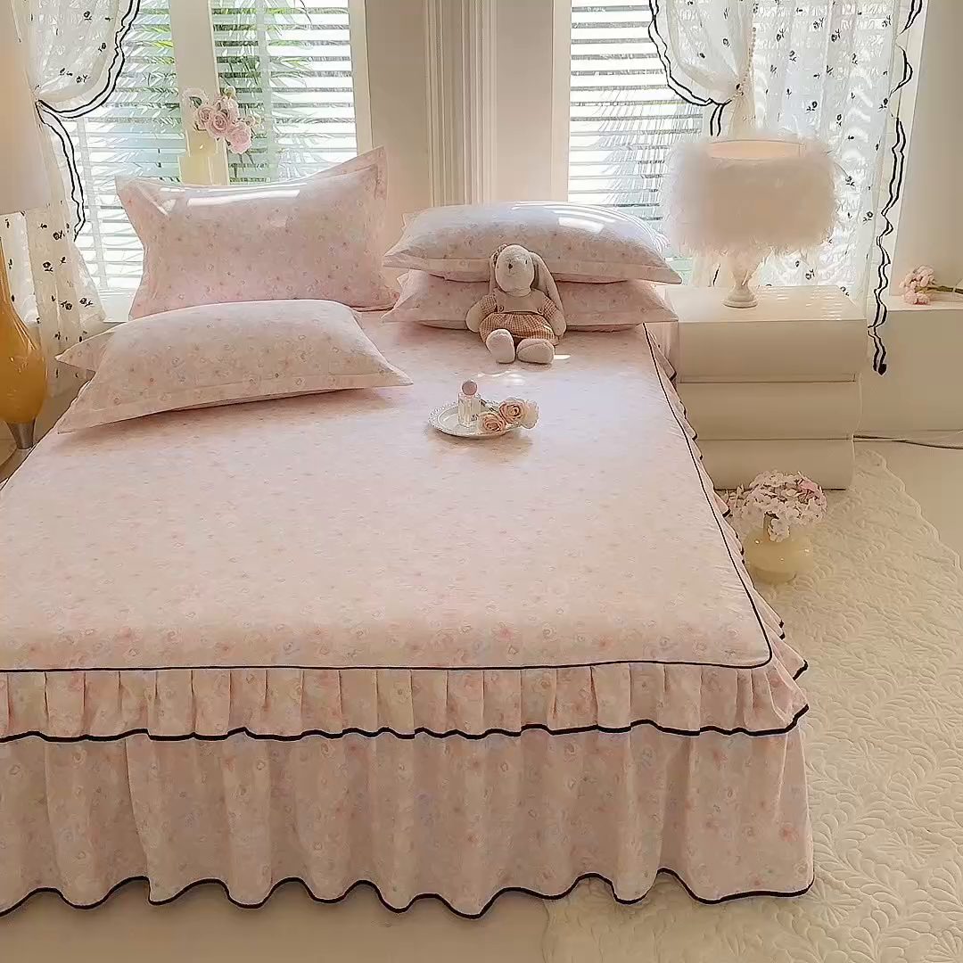 91家纺网 家纺一手货源 找家纺 优家居 2026新款A类水洗棉床裙单件三件套皱皱纱韩版公主风花边床罩直播爆款外贸定制 梦华录
