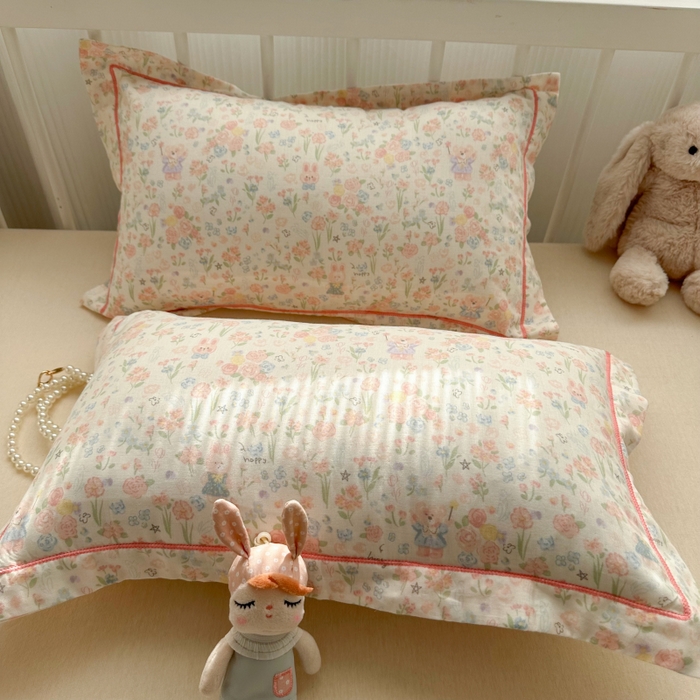 91家纺网 家纺一手货源 找家纺 百寐 2026新款母婴A类双层棉纱枕套婴幼儿卡通宝宝枕套子母信封枕套 花花小兔