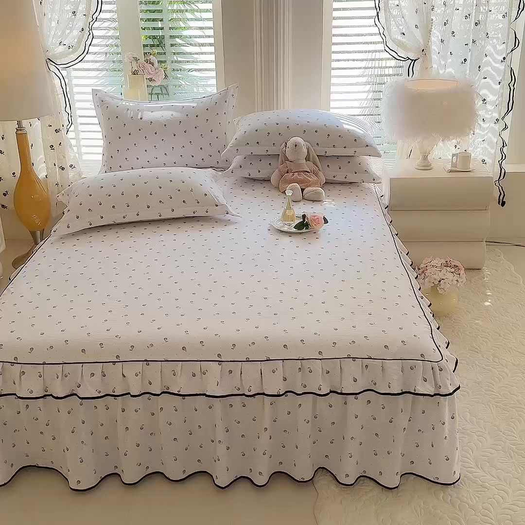 91家纺网 家纺一手货源 找家纺 优家居 2026新款A类水洗棉床裙单件三件套皱皱纱韩版公主风花边床罩直播爆款外贸定制 一口葡萄