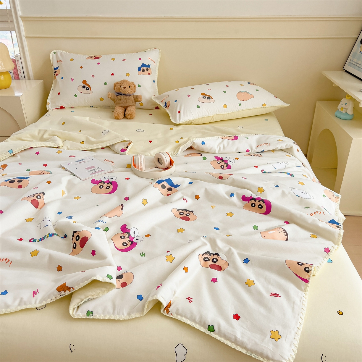 91家纺网 家纺一手货源 找家纺 兄弟坊 2026新款正版授权卡通全棉13370印花夏被夏凉被儿童被 夏被四件套 春日部小新