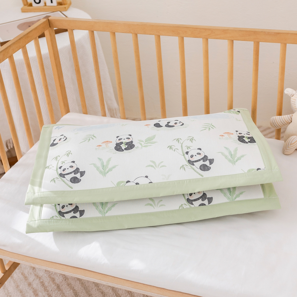 91家纺网 家纺一手货源 找家纺 荷马之梦 2026新款A类母婴原创卡通冰丝儿童枕套 萌趣熊猫