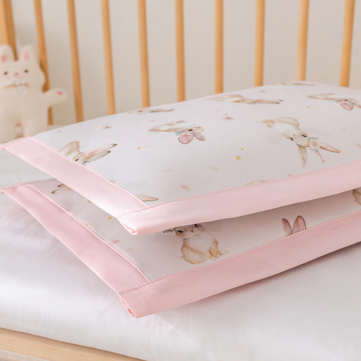 91家纺网 家纺一手货源 找家纺 荷马之梦 2026新款A类母婴原创卡通冰丝儿童枕套 天使小兔