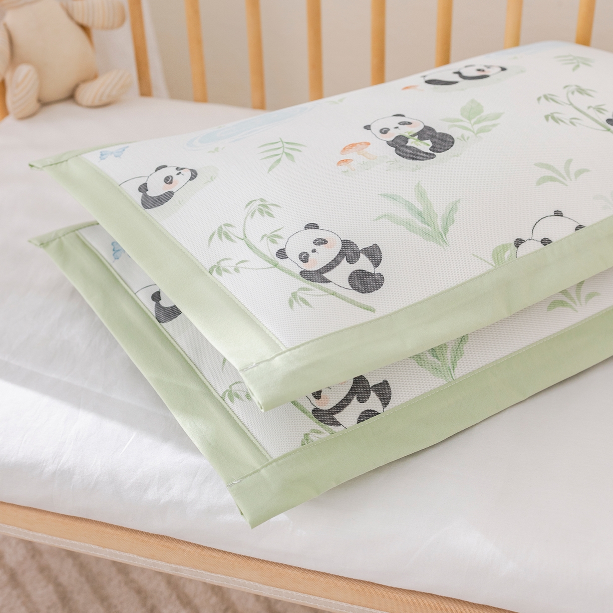 91家纺网 家纺一手货源 找家纺 荷马之梦 2026新款A类母婴原创卡通冰丝儿童枕套 萌趣熊猫