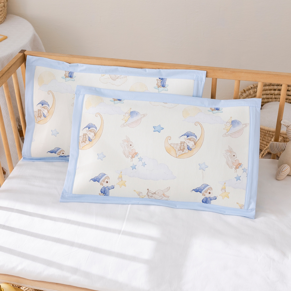 91家纺网 家纺一手货源 找家纺 荷马之梦 2026新款A类母婴原创卡通冰丝儿童枕套 星空游记