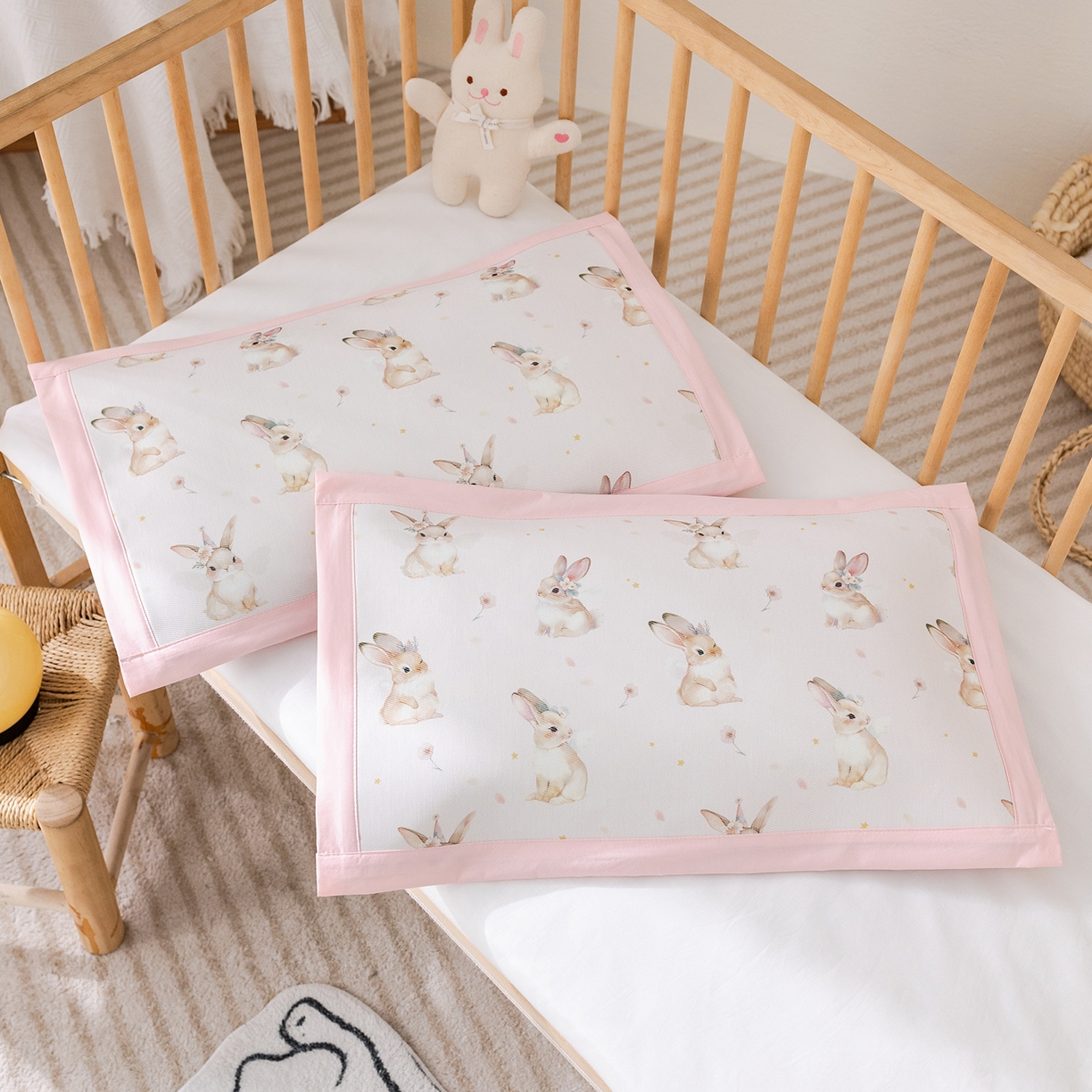 91家纺网 家纺一手货源 找家纺 荷马之梦 2026新款A类母婴原创卡通冰丝儿童枕套 天使小兔