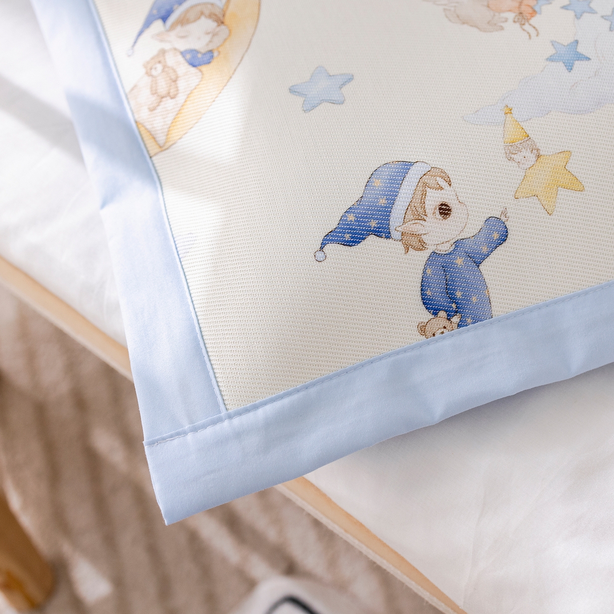 91家纺网 家纺一手货源 找家纺 荷马之梦 2026新款A类母婴原创卡通冰丝儿童枕套 星空游记