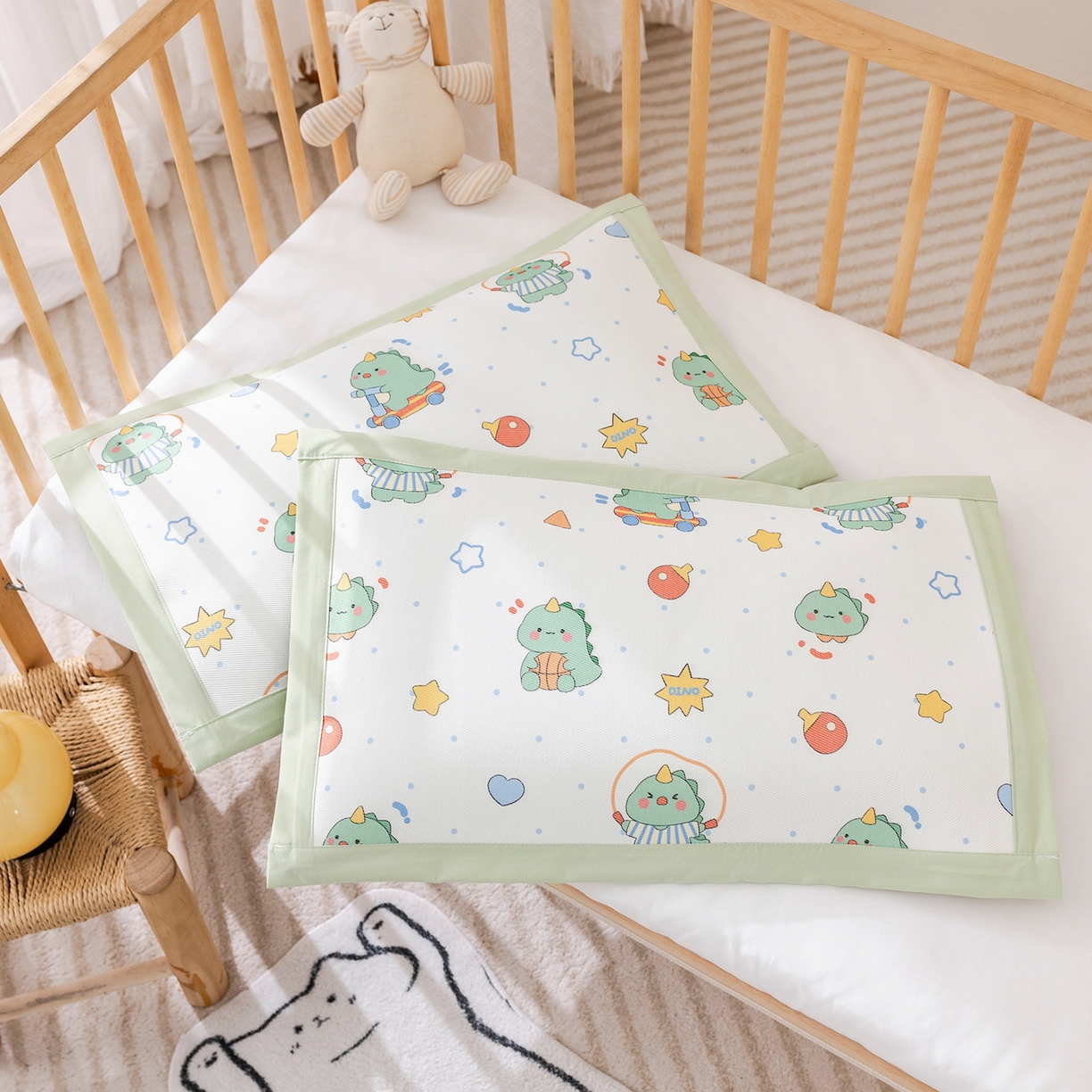 91家纺网 家纺一手货源 找家纺 荷马之梦 2026新款A类母婴原创卡通冰丝儿童枕套 运动恐龙