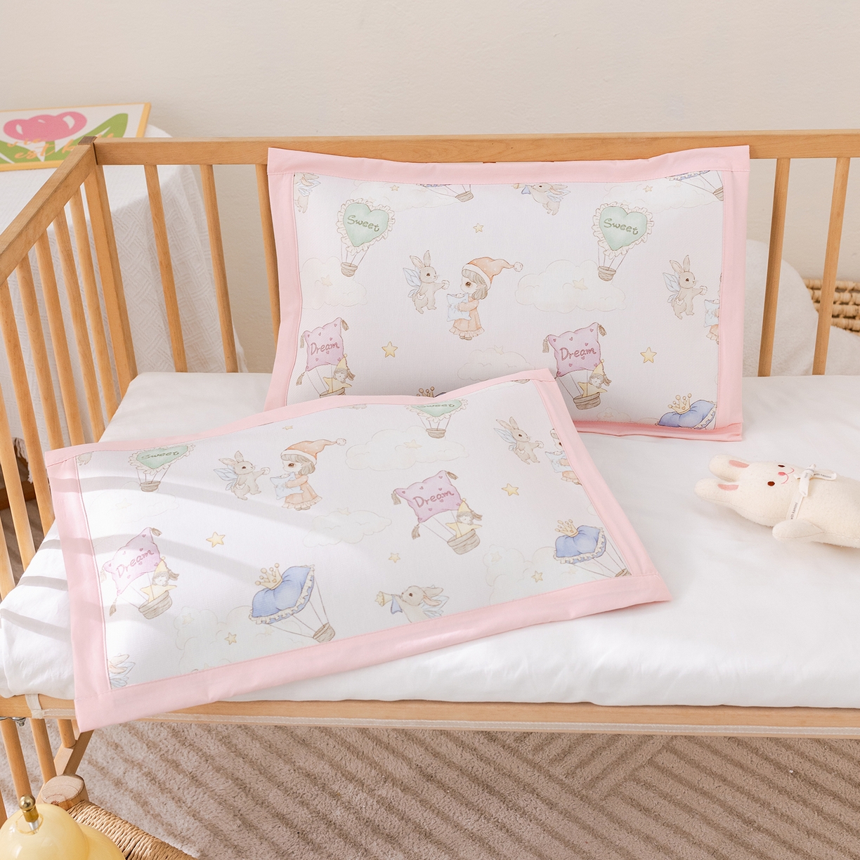 91家纺网 家纺一手货源 找家纺 荷马之梦 2026新款A类母婴原创卡通冰丝儿童枕套 甜屿绮梦