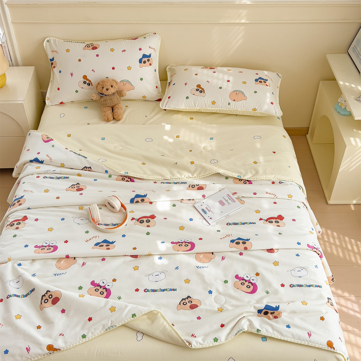 91家纺网 家纺一手货源 找家纺 兄弟坊 2026新款正版授权卡通全棉13370印花夏被夏凉被儿童被 夏被四件套 春日部小新