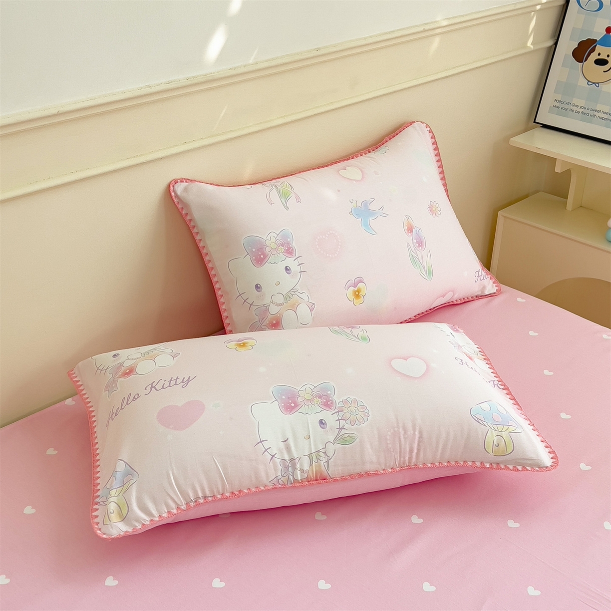 91家纺网 家纺一手货源 找家纺 兄弟坊 2026新款正版授权卡通全棉13370印花夏被夏凉被儿童被 夏被四件套 粉雾凯蒂猫