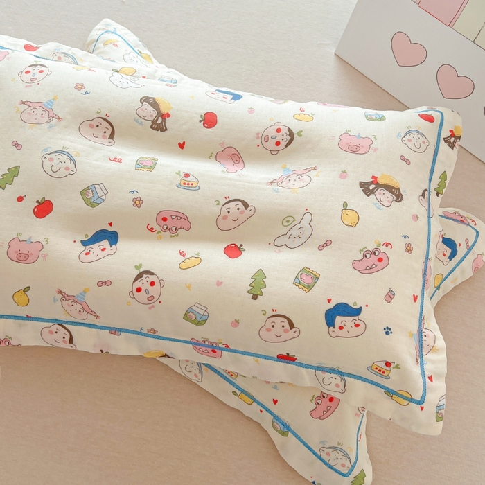 91家纺网 家纺一手货源 找家纺 百寐 2026新款母婴A类双层棉纱枕套婴幼儿卡通宝宝枕套子母信封枕套 可爱小新