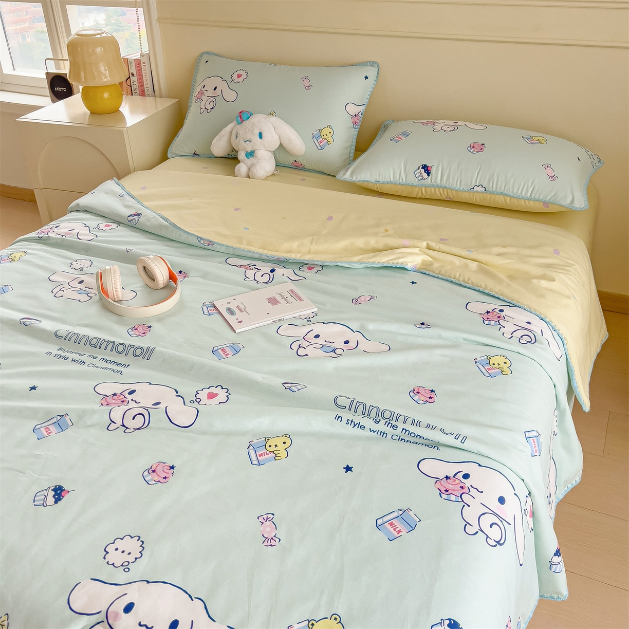 91家纺网 家纺一手货源 找家纺 兄弟坊 2026新款正版授权卡通全棉13370印花夏被夏凉被儿童被 夏被四件套 牛奶玉桂狗