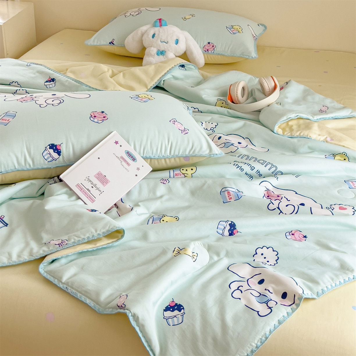 91家纺网 家纺一手货源 找家纺 兄弟坊 2026新款正版授权卡通全棉13370印花夏被夏凉被儿童被 夏被四件套 牛奶玉桂狗