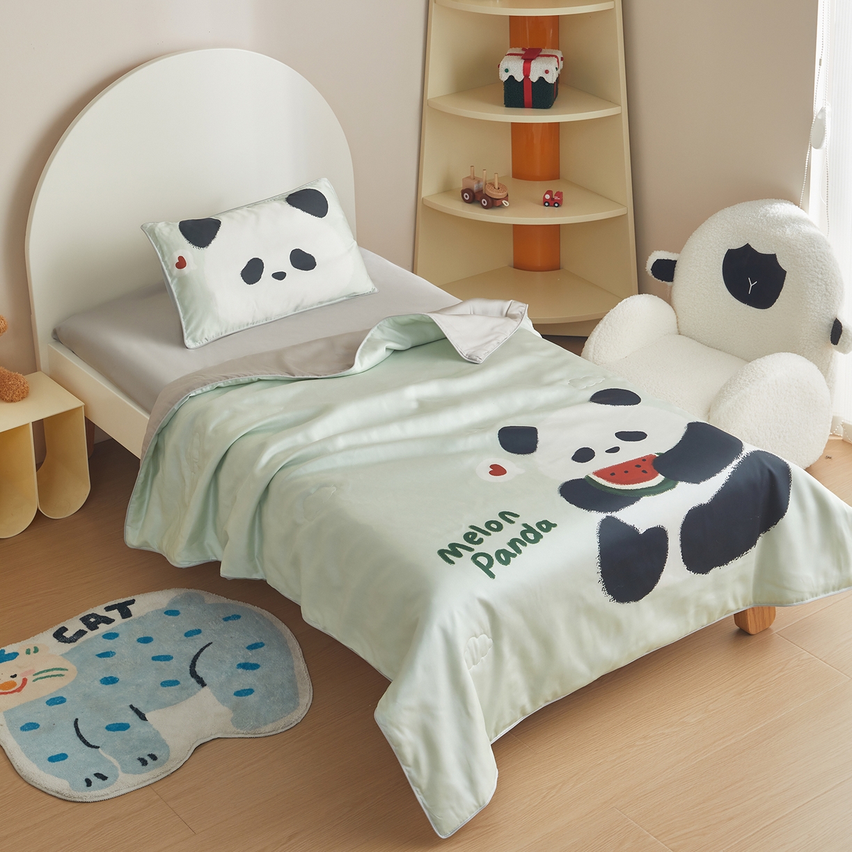 91家纺网 家纺一手货源 找家纺 荷马之梦 2026新款60s兰精天丝原创数码印花山茶花桑蚕丝儿童夏被 西瓜熊猫