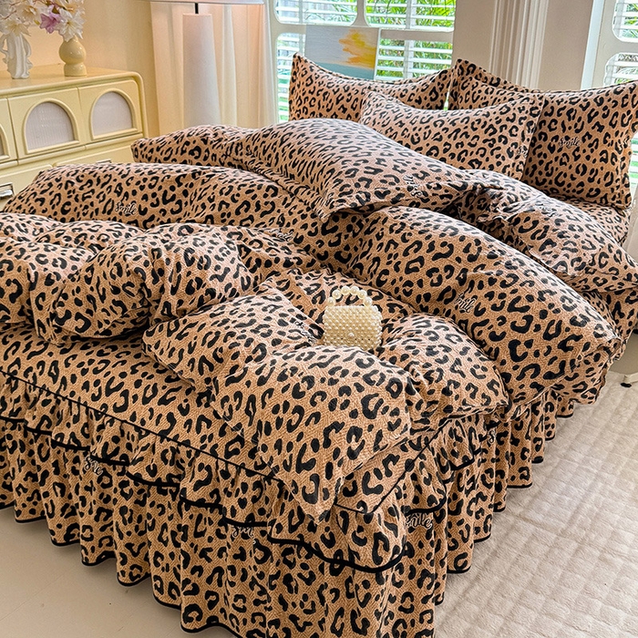 91家纺网 家纺一手货源 找家纺 优家居 2026新款A类水洗棉床裙四件套皱皱纱韩版公主风花边床罩直播爆款外贸定制 豹纹-咖