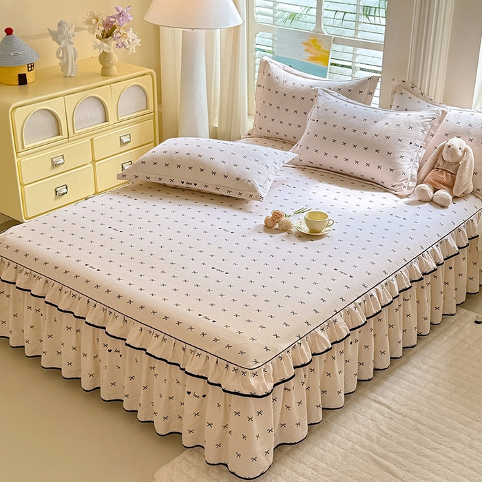 91家纺网 家纺一手货源 找家纺 优家居 2026新款A类水洗棉床裙四件套皱皱纱韩版公主风花边床罩直播爆款外贸定制 爱心蝴蝶结