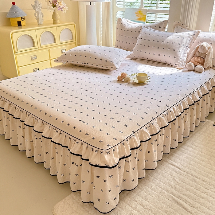 91家纺网 家纺一手货源 找家纺 优家居 2026新款A类水洗棉床裙四件套皱皱纱韩版公主风花边床罩直播爆款外贸定制 爱心蝴蝶结