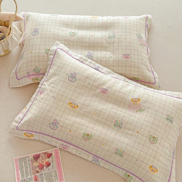 91家纺网 家纺一手货源 找家纺 百寐 2026新款母婴A类双层棉纱枕套婴幼儿卡通宝宝枕套子母信封枕套 快乐伙伴