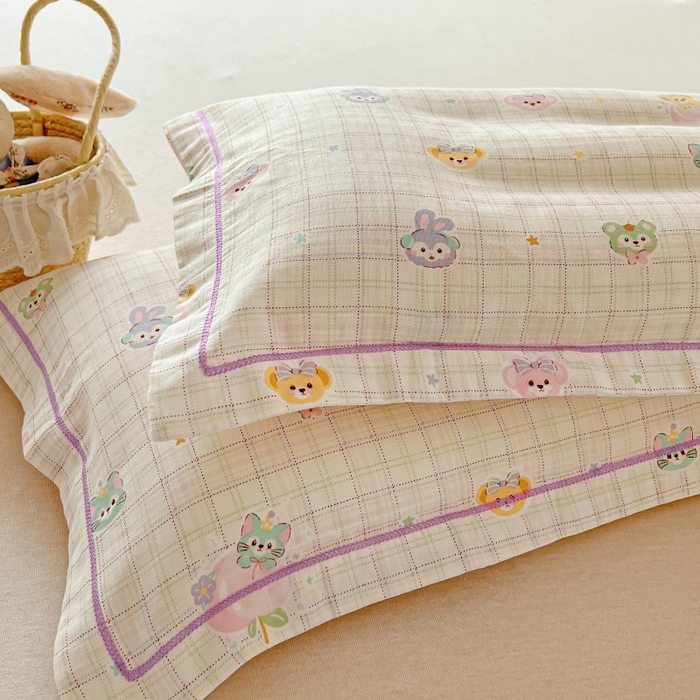 91家纺网 家纺一手货源 找家纺 百寐 2026新款母婴A类双层棉纱枕套婴幼儿卡通宝宝枕套子母信封枕套 快乐伙伴