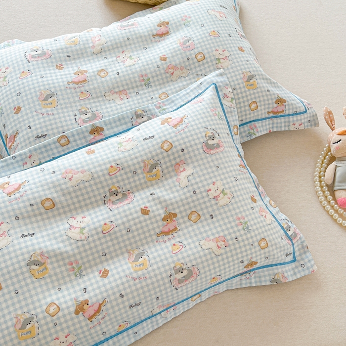 91家纺网 家纺一手货源 找家纺 百寐 2026新款母婴A类双层棉纱枕套婴幼儿卡通宝宝枕套子母信封枕套 蓝格小狗