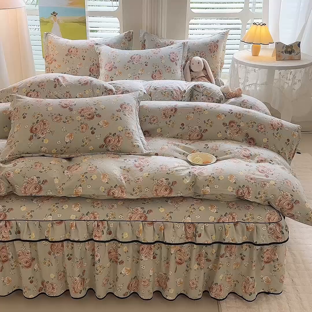91家纺网 家纺一手货源 找家纺 优家居 2026新款A类水洗棉床裙四件套皱皱纱韩版公主风花边床罩直播爆款外贸定制 花花田园