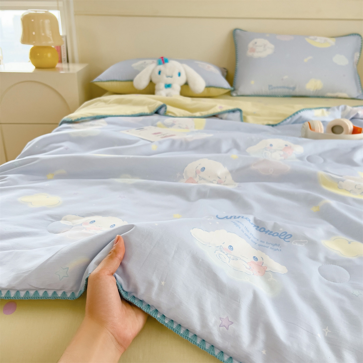 91家纺网 家纺一手货源 找家纺 兄弟坊 2026新款正版授权卡通全棉13370印花夏被夏凉被儿童被 夏被四件套 晚安玉桂狗
