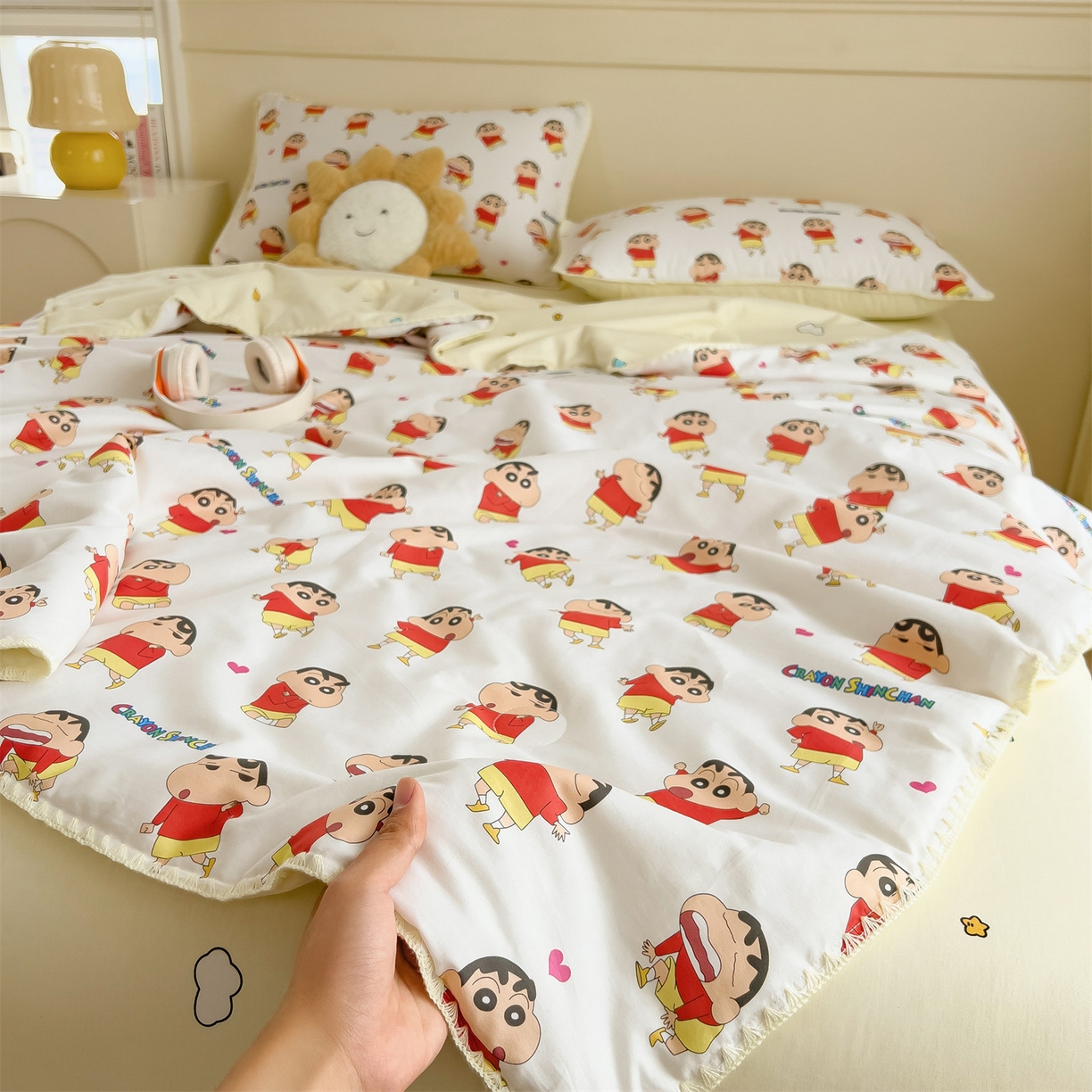 91家纺网 家纺一手货源 找家纺 兄弟坊 2026新款正版授权卡通全棉13370印花夏被夏凉被儿童被 夏被四件套 小新快乐星球