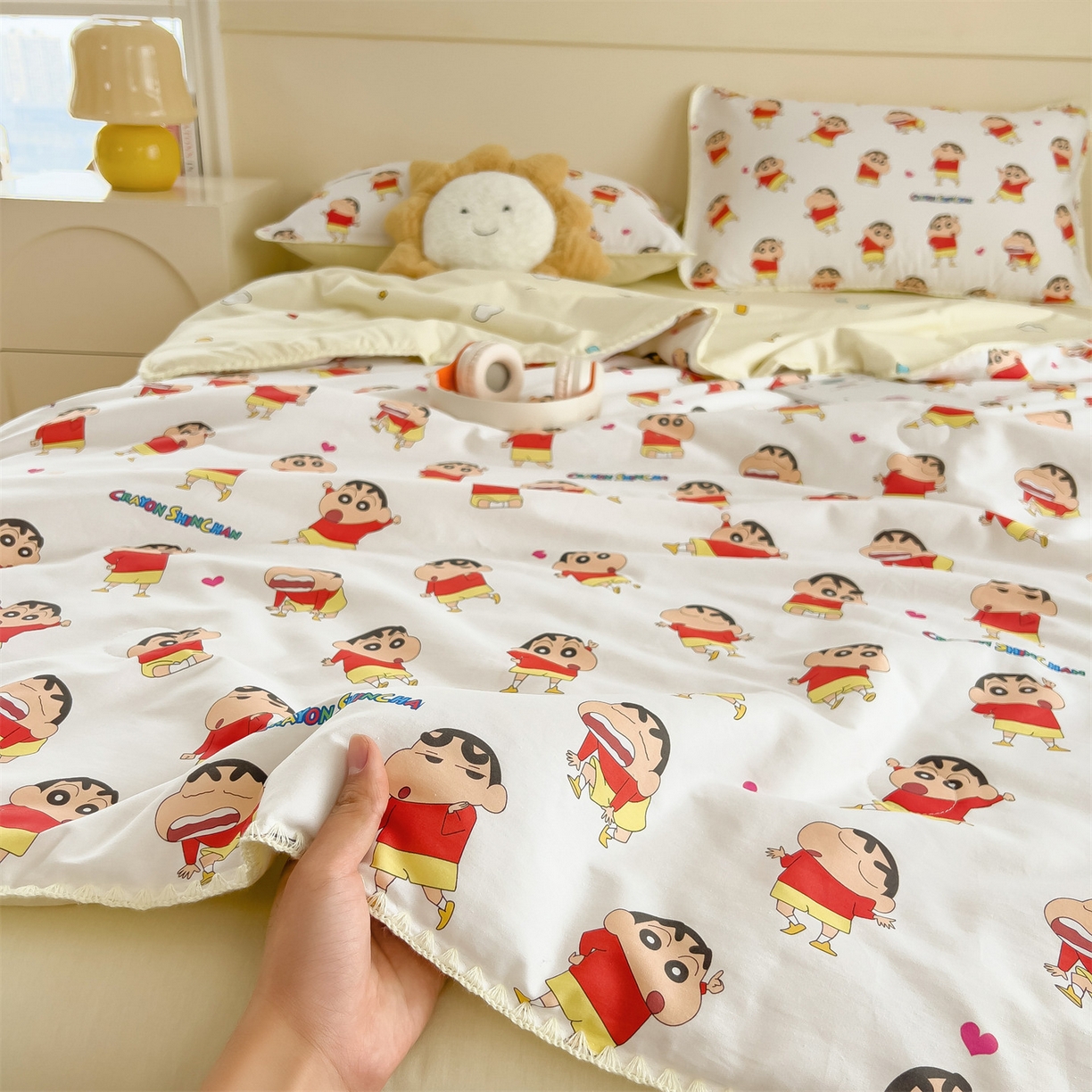 91家纺网 家纺一手货源 找家纺 兄弟坊 2026新款正版授权卡通全棉13370印花夏被夏凉被儿童被 夏被四件套 小新快乐星球