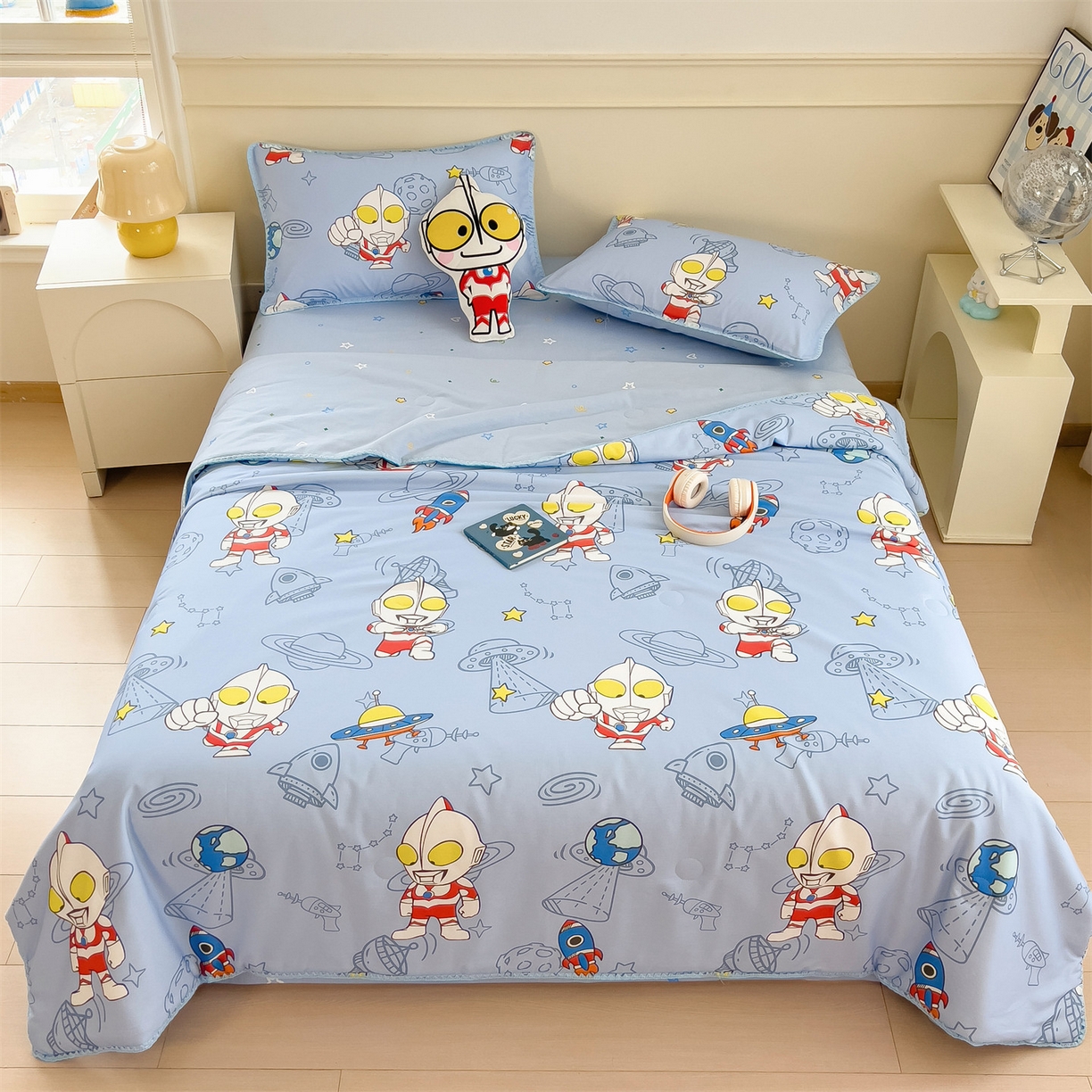 91家纺网 家纺一手货源 找家纺 兄弟坊 2026新款正版授权卡通全棉13370印花夏被夏凉被儿童被 夏被四件套 星舰蓝奥特