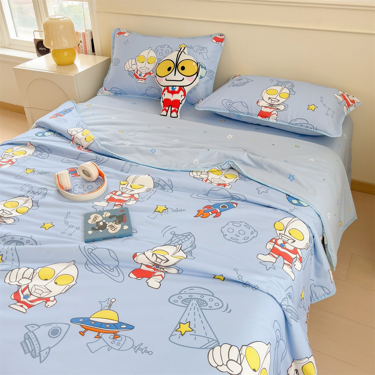 91家纺网 家纺一手货源 找家纺 兄弟坊 2026新款正版授权卡通全棉13370印花夏被夏凉被儿童被 夏被四件套 星舰蓝奥特