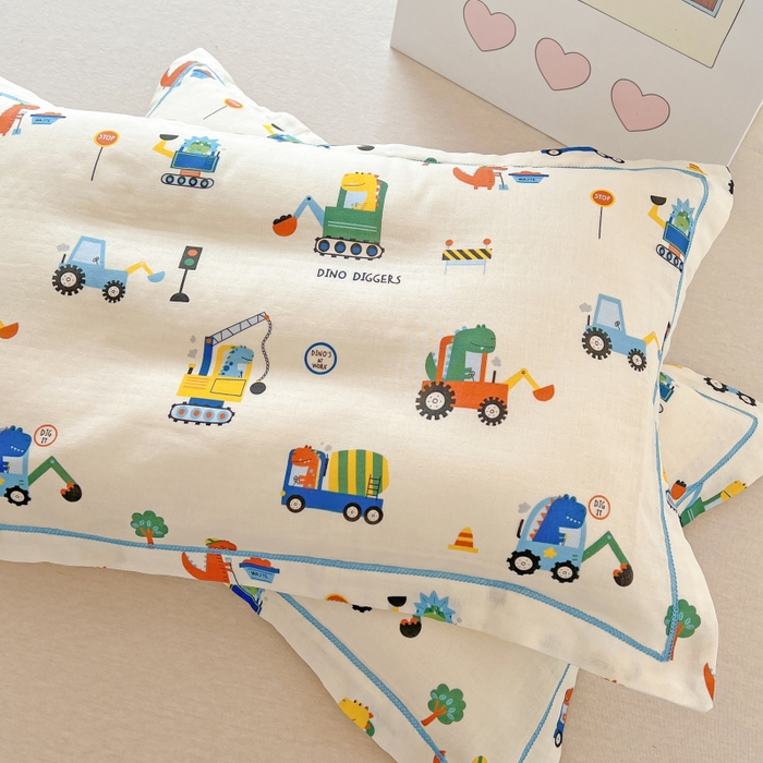 91家纺网 家纺一手货源 找家纺 百寐 2026新款母婴A类双层棉纱枕套婴幼儿卡通宝宝枕套子母信封枕套 小挖机