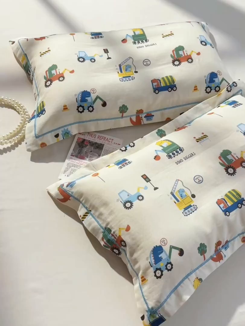 91家纺网 家纺一手货源 找家纺 百寐 2026新款母婴A类双层棉纱枕套婴幼儿卡通宝宝枕套子母信封枕套 小挖机