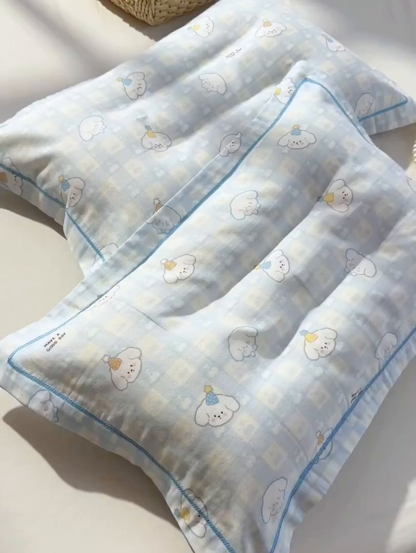 91家纺网 家纺一手货源 找家纺 百寐 2026新款母婴A类双层棉纱枕套婴幼儿卡通宝宝枕套子母信封枕套 樱桃小狗