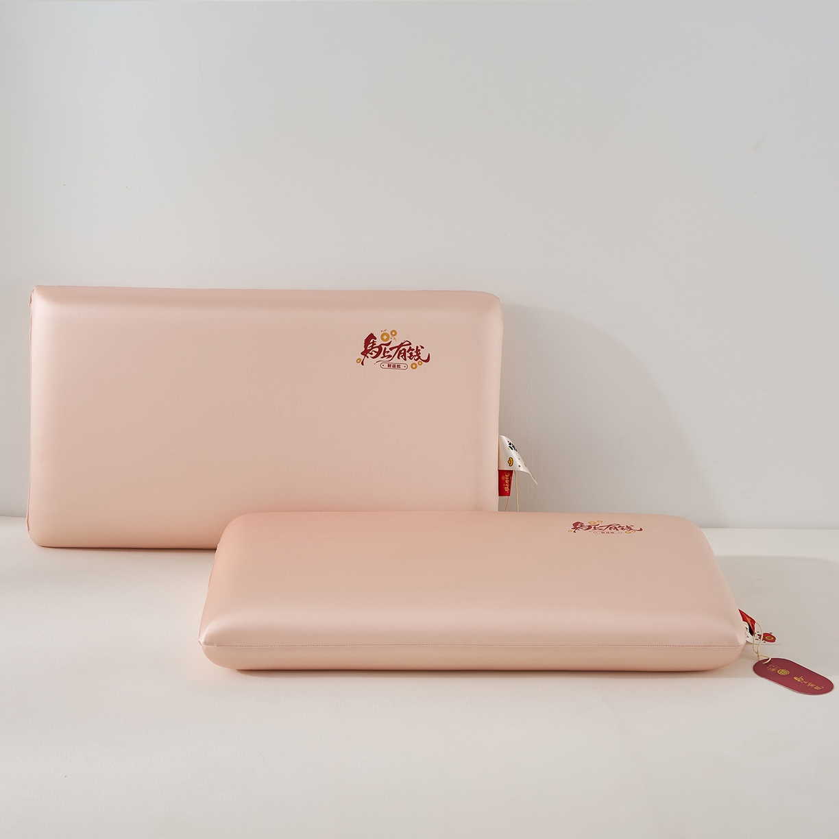 91家纺网 家纺一手货源 找家纺 乐可 2026新款马上有钱财运枕枕头枕芯 马上有钱财运枕-粉