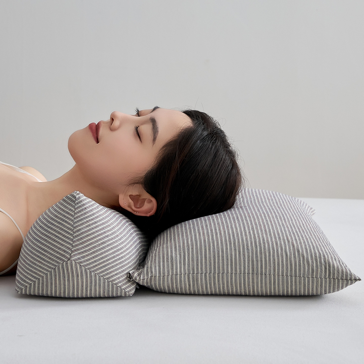 91家纺网 家纺一手货源 找家纺 乐可 2026新款条纹生态荞麦组合枕枕头枕芯 生态组合枕-杏仁