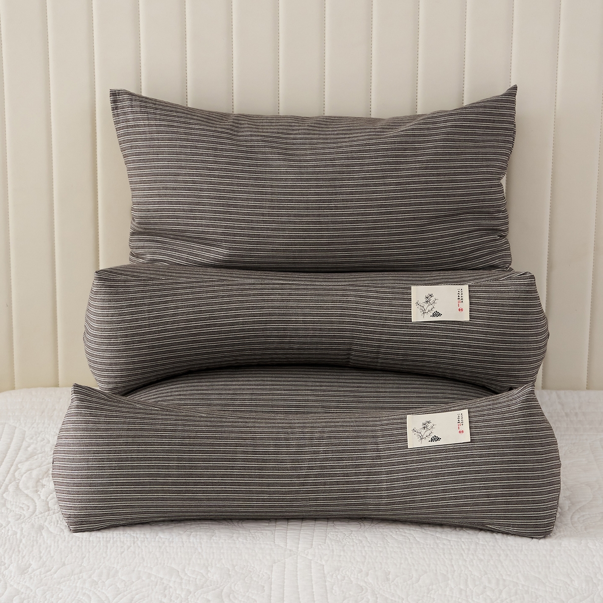 91家纺网 家纺一手货源 找家纺 乐可 2026新款条纹生态荞麦组合枕枕头枕芯 生态组合枕-深灰